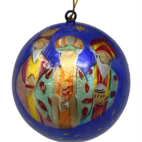 Wise Men Lacquered Hand-made Painted Capiz Christmas Ornament - Picture 2 of 5